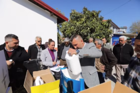 Don Zararını Azaltmak İçin Narenciye Üreticilerine Gübre Dağıtıldı (2)