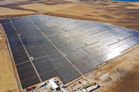 Gunesli-gun-sayisi-bakimindan-Turkiyenin-en-onemli-kentlerinden-biri-olan-Vanda-GES-sistemleri-kurulumu-son-yillarda-artti