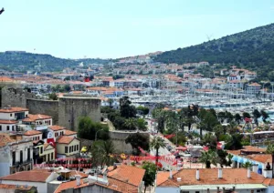 cesme-bayramda-1-milyon-kisi-bekliyor-upper-tr-pd2gBejm.jpg
