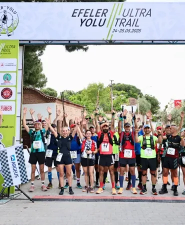 efeler-yolu-ultra-trailde-start-verildi-upper-tr-EDmT6uH1.jpg