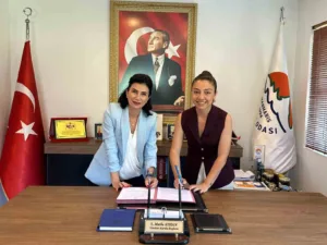 egitim-ve-sektor-arasindaki-kopru-marmariste-kuruldu-KQ3mtaPF.jpg