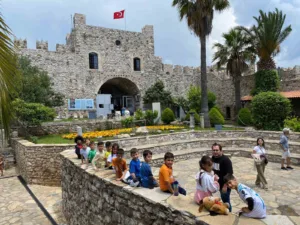 menteseli-cocuklar-tarihi-resmetti-P8skvHLg.jpg