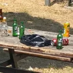 ATAKENT SİTESİ’NDEKİ ÇOCUK PARKINDA REZALET: VATANDAŞTAN “MEYHANE GİBİ KULLANILMASIN” TEPKİSİ