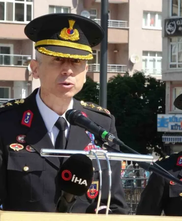 albay-vedat-kultur-jandarma-gorev-yaptigi-her-noktada-turkiyenin-gucu-ve-teminati-olmustur-4Kzh88PU.jpg