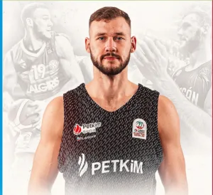 aliaga-petkimspor-litvanyali-martynas-sajusu-kadrosuna-katti-e4OxQ8NT.jpg