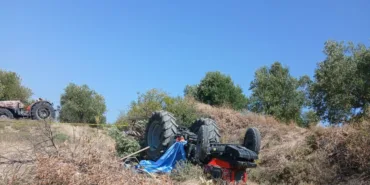 devrilen-traktorun-altinda-can-verdi-cZuVvr41.jpg