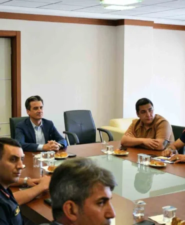 dunya-motosurf-sampiyonasi-oncesi-cesmede-koordinasyon-toplantisi-ZQJiljZ3.jpg