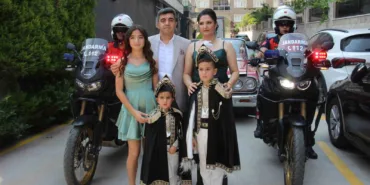 hem-teskilat-gururunu-hem-baba-sevincini-bir-arada-yasadi-Y2wwiYJT.jpg