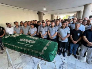 izbanda-saldiriya-ugrayan-guvenlik-gorevlisine-aci-veda-V5j3f6lH.jpg