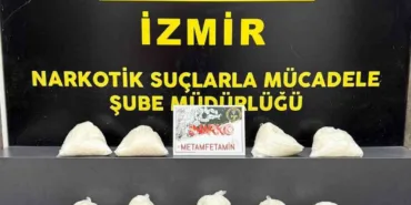 izmirde-10-kilo-metamfetamin-ele-gecirildi-jt5ytQkQ.jpg