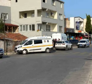 komsusu-olan-kari-kocayi-vurdu-kadinin-durumu-agir-sNjaJHE1.jpg
