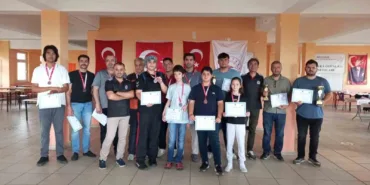 koycegizde-duzenlenen-satranc-turnuvasina-yogun-ilgi-9njcG27V.jpg