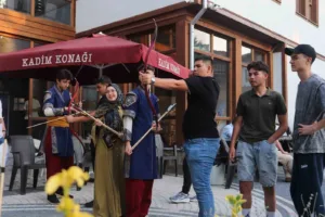 kutahyada-gencfest-2025-2-bin-gencin-katilimiyla-renkli-goruntulere-sahne-oldu-pTMbztZa.jpg