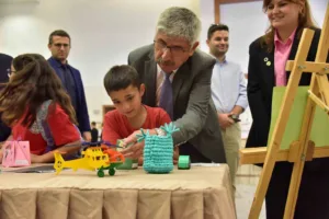 mskude-sosyal-sorumluluk-projesi-surdurulebilirlige-merhaba-de-sergisi-acildi-wnrOZZBL.jpg