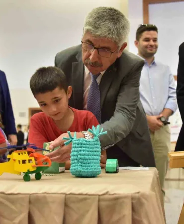 mskude-sosyal-sorumluluk-projesi-surdurulebilirlige-merhaba-de-sergisi-acildi-wnrOZZBL.jpg