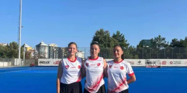 mugladan-uc-genc-sporcu-u18-hokey-milli-takiminda-v36qv9u6.jpg