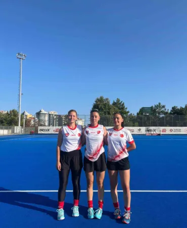 mugladan-uc-genc-sporcu-u18-hokey-milli-takiminda-v36qv9u6.jpg