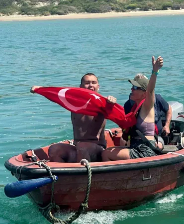 tuna-tunca-mans-denizini-yuzerek-gecen-otizmli-ilk-turk-sporcu-oldu-4sbiPyWR.jpg