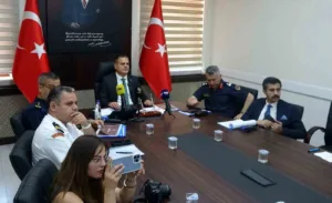 vali-akbiyik-muglanin-huzuru-icin-gece-gunduz-sahadayiz-Ssh7h9fZ.jpg
