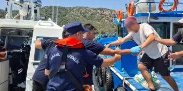 BALIKÇI TEKNESİNDE RAHATSIZLANAN VATANDAŞA TIBBİ TAHLİYE