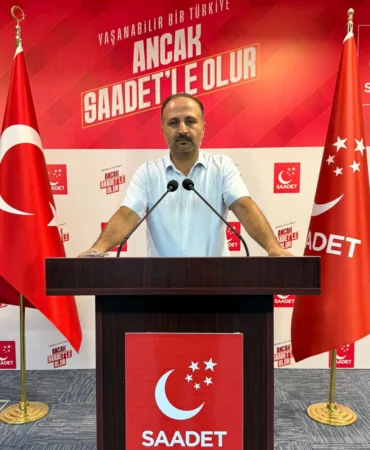 Lacivert Sarı Renkli Dinamik Kültür Sanat Haberleri Podcast (6)