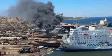 aliagada-alevler-icinde-kalan-tanker-gemi-bu-sabah-sondurulebildi-km1iarJ2.jpg