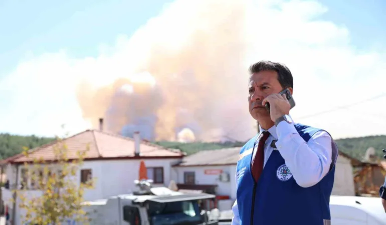 mugla-buyuksehirde-yanginlar-nedeniyle-tum-izinler-iptal-BmQm2wRy.jpg