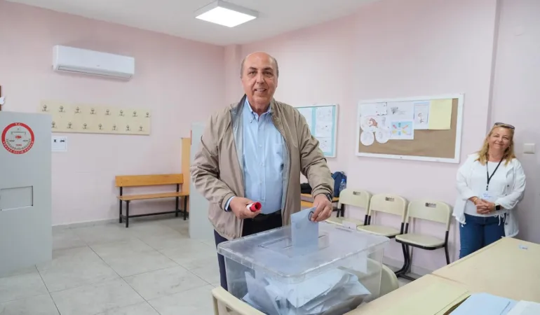 Aydın Ayaydın