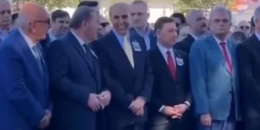 sehit-cenazesinde-buyuk-saygisizlik-protokol-uyeleri-gulustuler