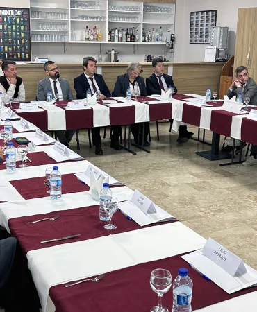 MSKÜ TURİZM FAKÜLTESİ, BODRUM'UN 5 YILDIZLI OTEL GENEL MÜDÜRLERİNİ AĞIRLADI