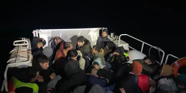 BODRUM'DA 39 DÜZENSİZ GÖÇMEN YAKALANDI