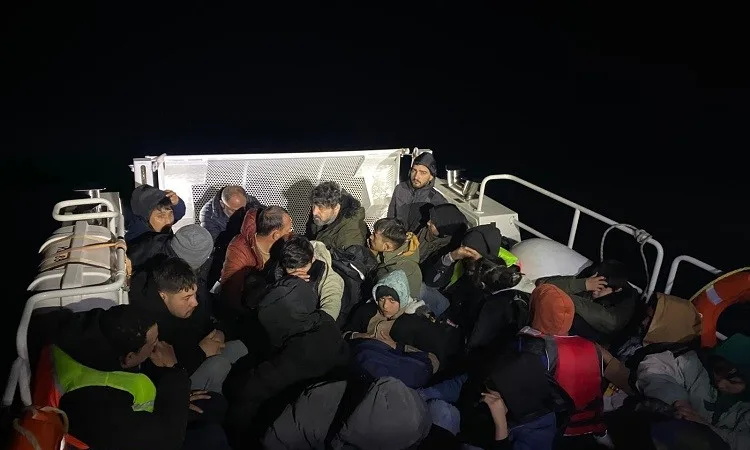 BODRUM'DA 39 DÜZENSİZ GÖÇMEN YAKALANDI