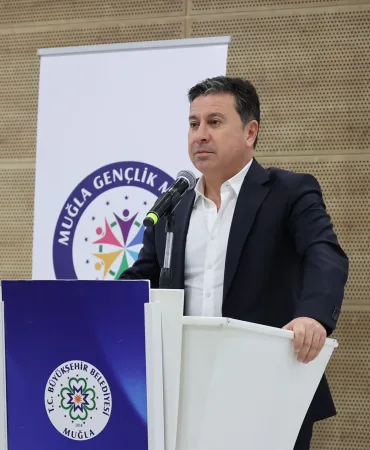 BAŞKAN ARAS: "GENÇLERDEN GELEN HER FİKRİ DESTEKLEMEYE HAZIRIZ"