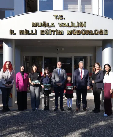 "DİLİMİZİN ZENGİNLİKLERİ PROJESİ" ÖDÜL TÖRENİ COŞKUYLA GERÇEKLEŞTİRİLDİ