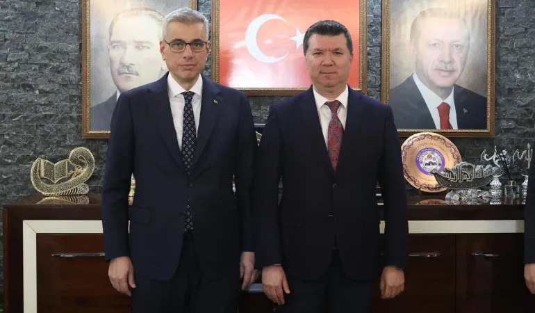 946989d5-2d95-4380-a0b4-3c47cd364cb5