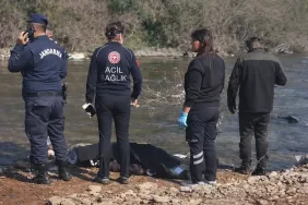 milas-ta-dere-kenarinda-bir-ki_1772799243_3O1VjF