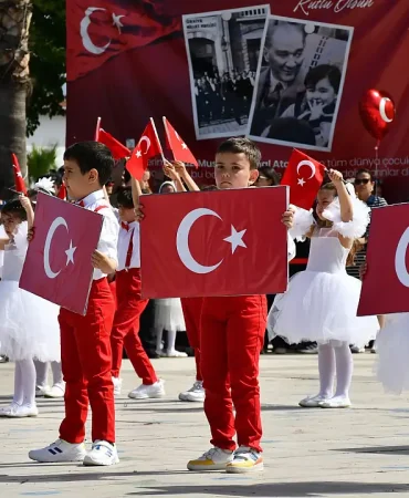 23-nisan-coskusu-milas-ta-atap_1745415580_ePCigD