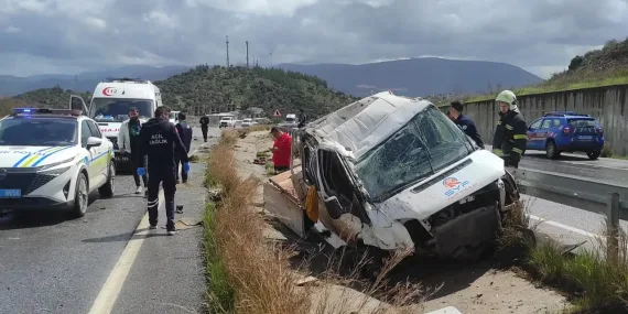 milas-ta-kaygan-yolda-kaza-kam_1775126051_et5ira